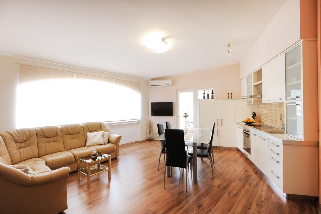 Apartment Jaz ビビニェ 部屋 写真