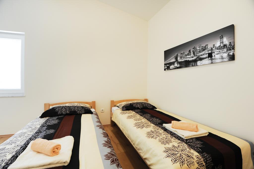 Apartment Jaz ビビニェ 部屋 写真